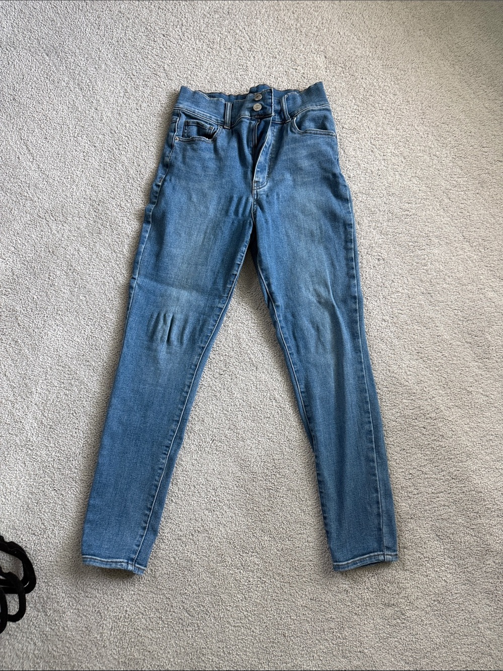 BDG TWIG HIGH-RISE Women's Skinny Jeans in Light Blue Wash